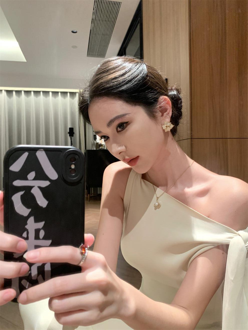 2025 New Socialite Fashion Cross-Border Asymmetrical Sloping Shoulder Ribbon Sexy Off-Shoulder Hip Dress Long Skirt - Cozy & Co. Market