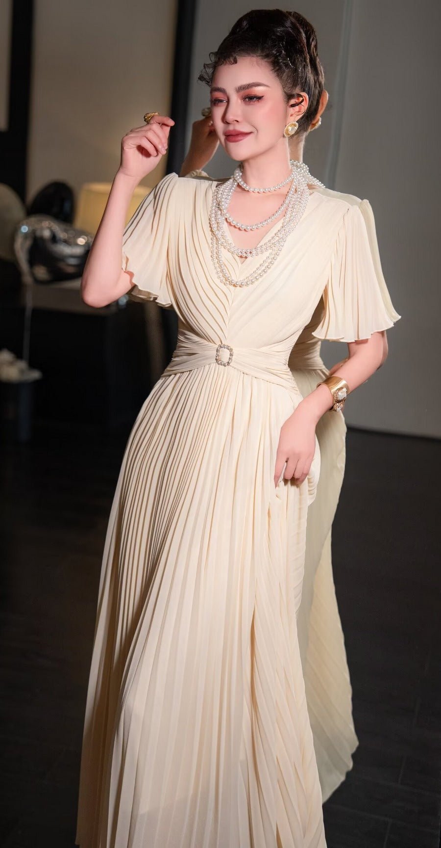 2025 Spring and Summer New Style Pleated Large Hem V-Neck Trumpet Sleeves Rhinestone Pearl Cross Waist Dress for Women - Cozy & Co. Market