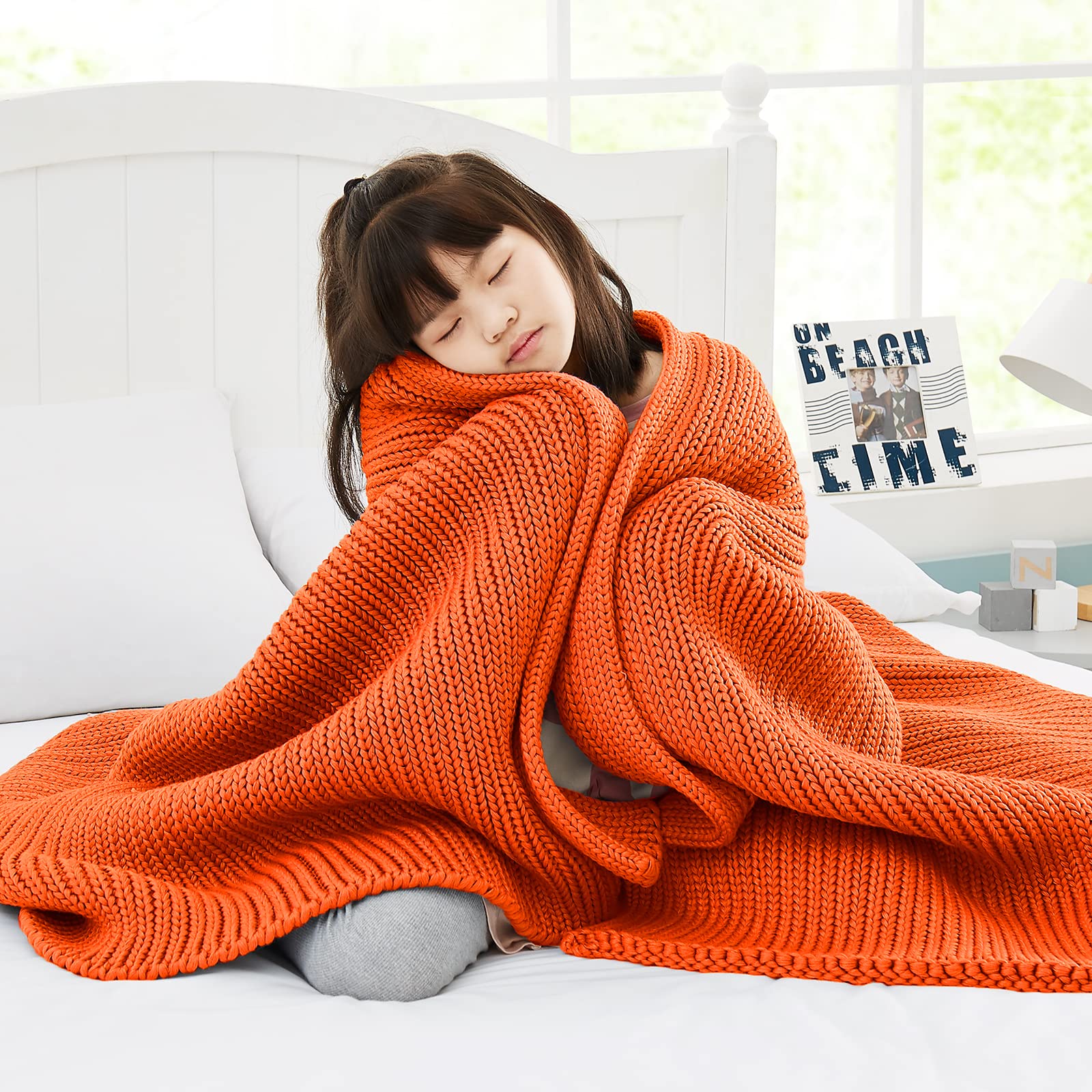 Chunky Knit Weighted Blanket — Hand-Made Cooling Throw (7 lbs, 50”×60”) - Cozy & Co. Market