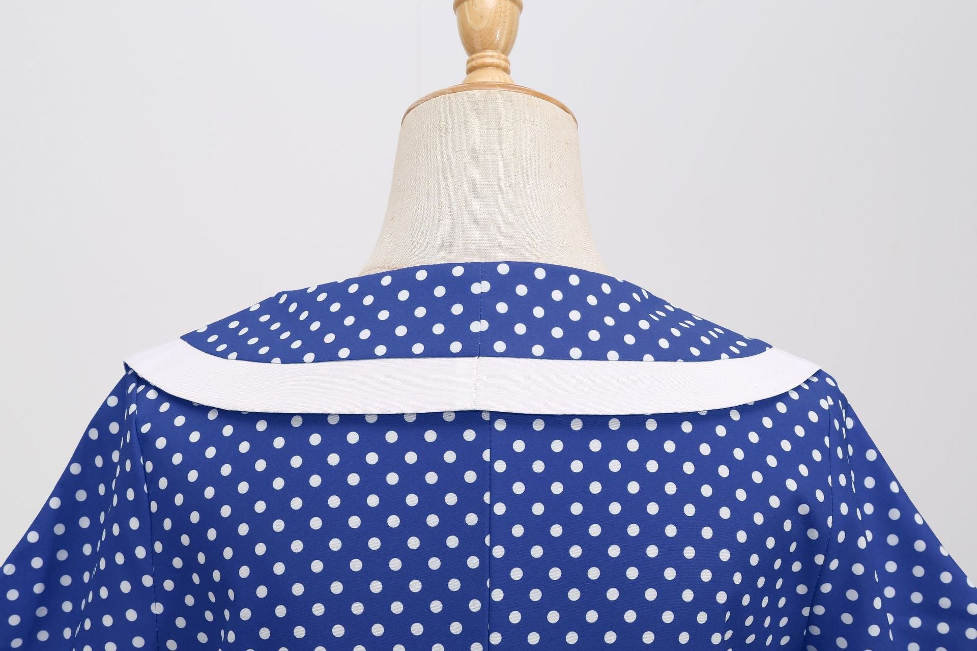 Cross-border foreign trade Europe and the United States 2025 spring and summer new retro temperament short sleeve wave printing waist dress - Cozy & Co. Market
