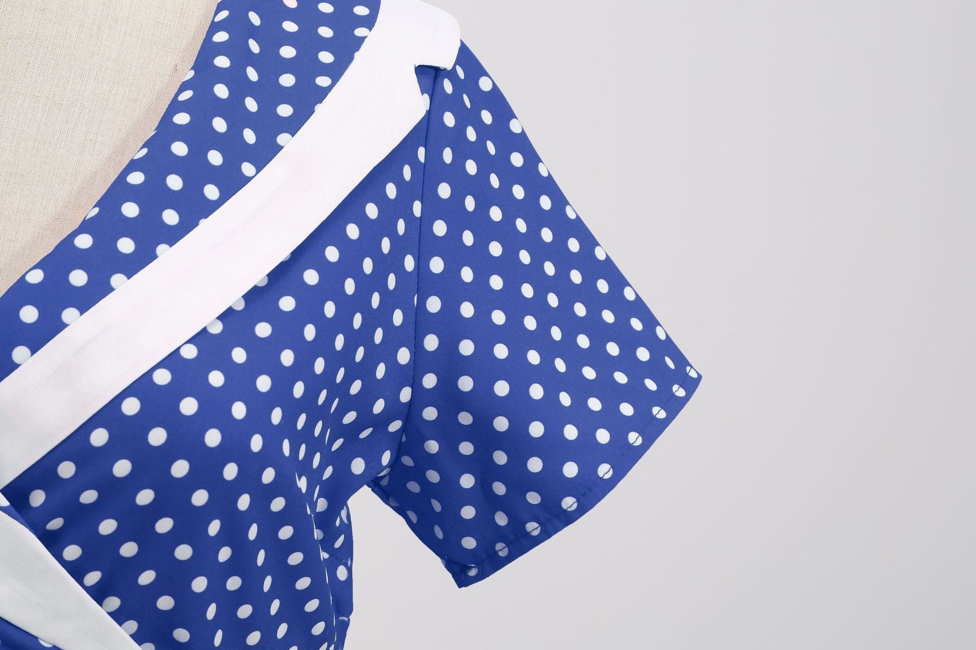 Cross-border foreign trade Europe and the United States 2025 spring and summer new retro temperament short sleeve wave printing waist dress - Cozy & Co. Market