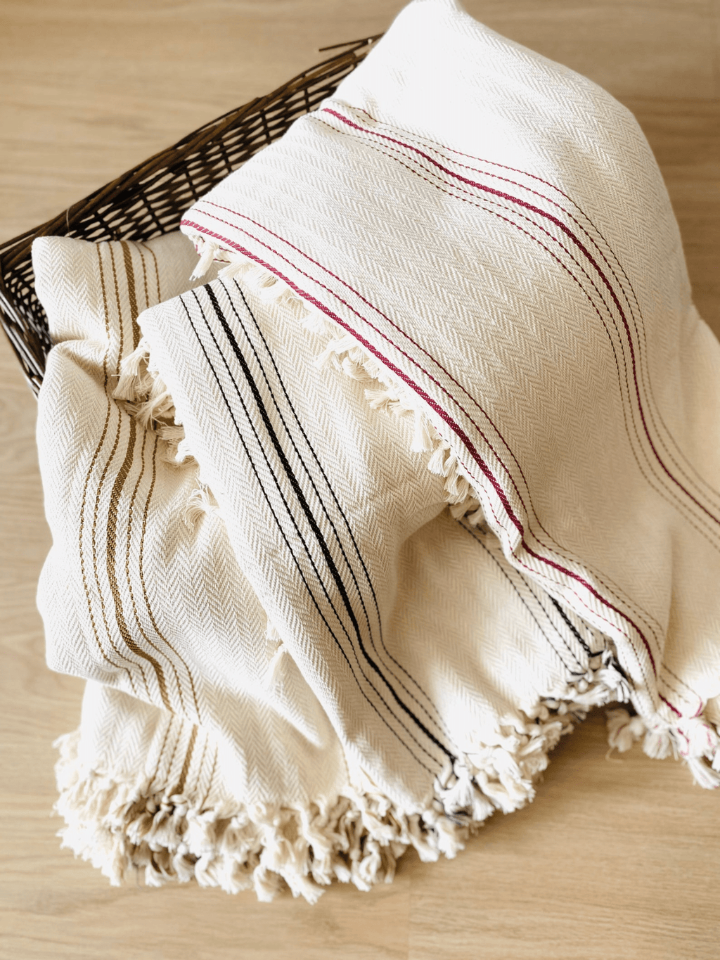 Handwoven cover "Bursa" - Cozy & Co. Market