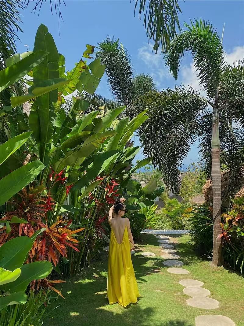 Seaside Holiday Strap dress Backless Pure and Loose Slim Fairy Skirt Sexy Elegant Super Fairy Skirt - Cozy & Co. Market