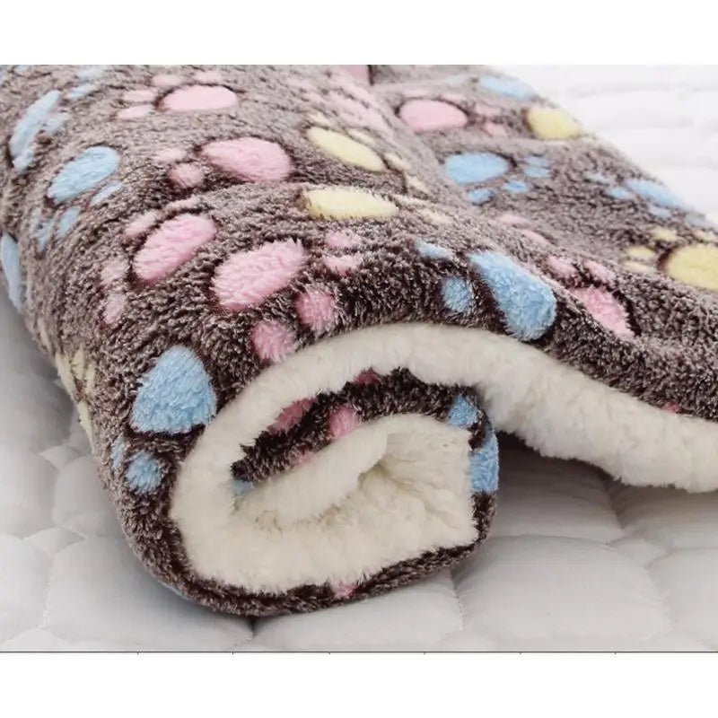 Soft Fleece Pet Sleeping Mat — Washable Dog & Cat Bed Blanket - Cozy & Co. Market