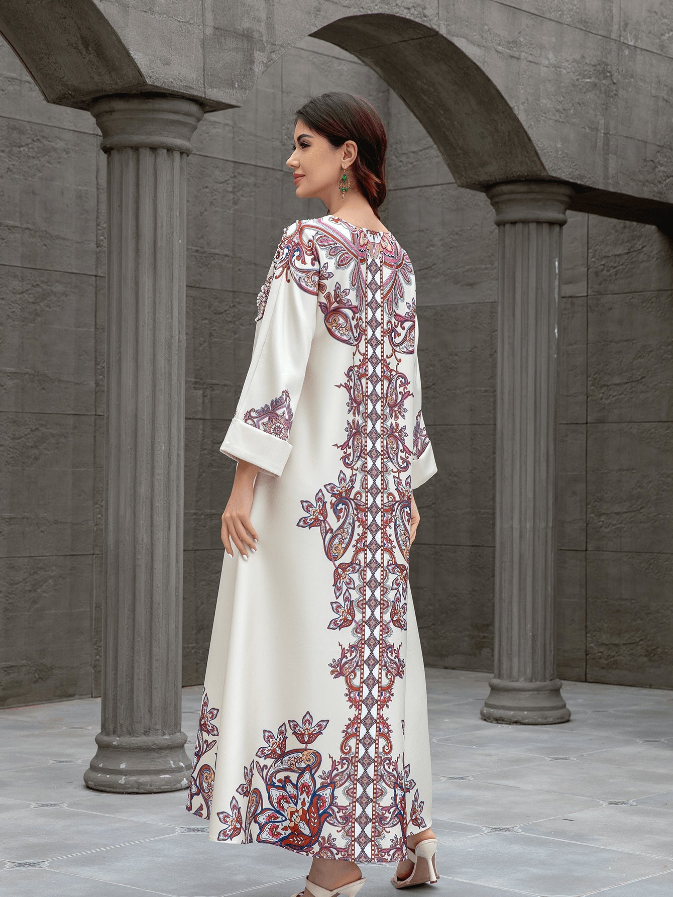 Sw0826 Middle East Cross-Border Muslim Women's Robe Elegant Printed Beaded Dress Dubai Export Abaya - Cozy & Co. Market