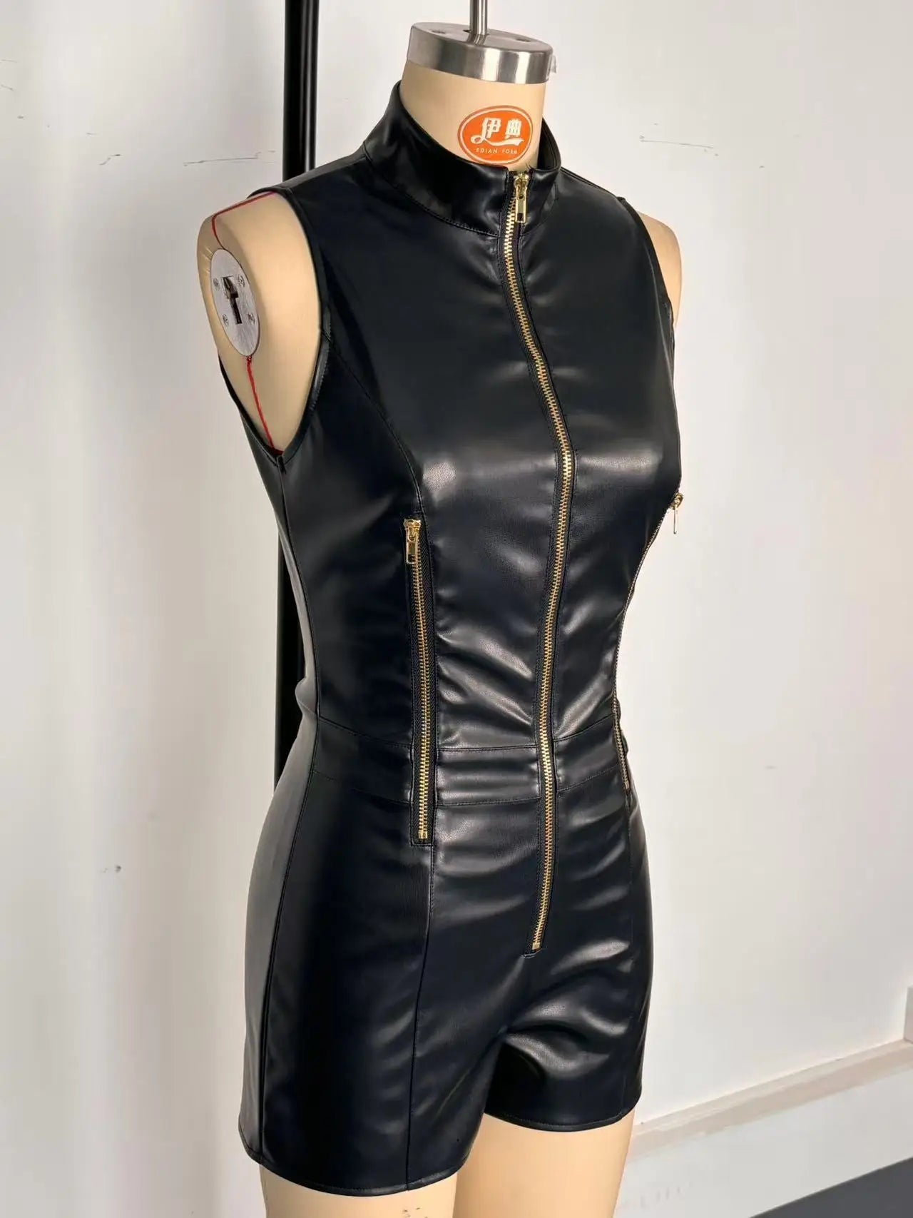 W0533-spring Summer 2026 Fashion Women Ladies Clothing Zipper Sleeveless Sexy Slim Fit Black Jumpsuit Shorts Street Wear - Cozy & Co. Market