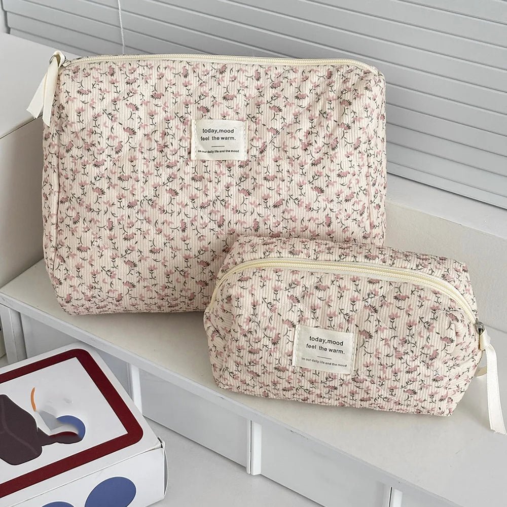 Wholesale Vintage Women Floral Print Cosmetic Pouch Handbag Travel Orgainzer Make Up Storage Bag Large Capacity Quilted Bag - Cozy & Co. Market