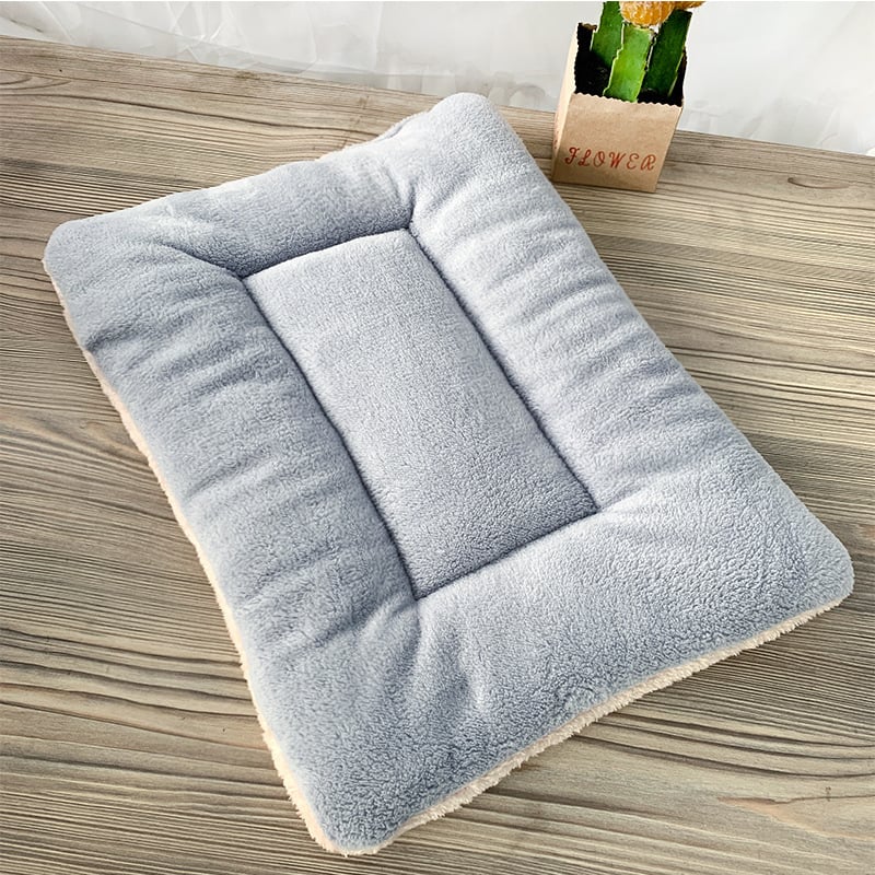 Winter Pet Warm Sleeping Pad - Cozy & Co. Market